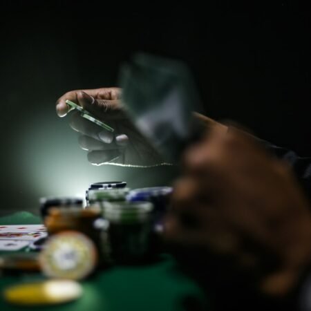 Ultimate Texas Hold’em: Rules, Strategy, Pay Tables and House Edge Ultimate Texas Hold’em: Rules, Strategy, Pay Tables and House Edge