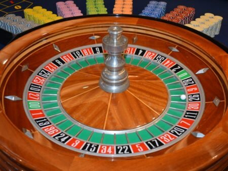 Gambler’s Fallacy: What It Is, Examples and Why It Fools Us